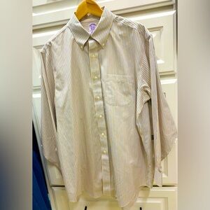 “Brooks brothers” men’s button down shirt next size 16 1/2 never been worn